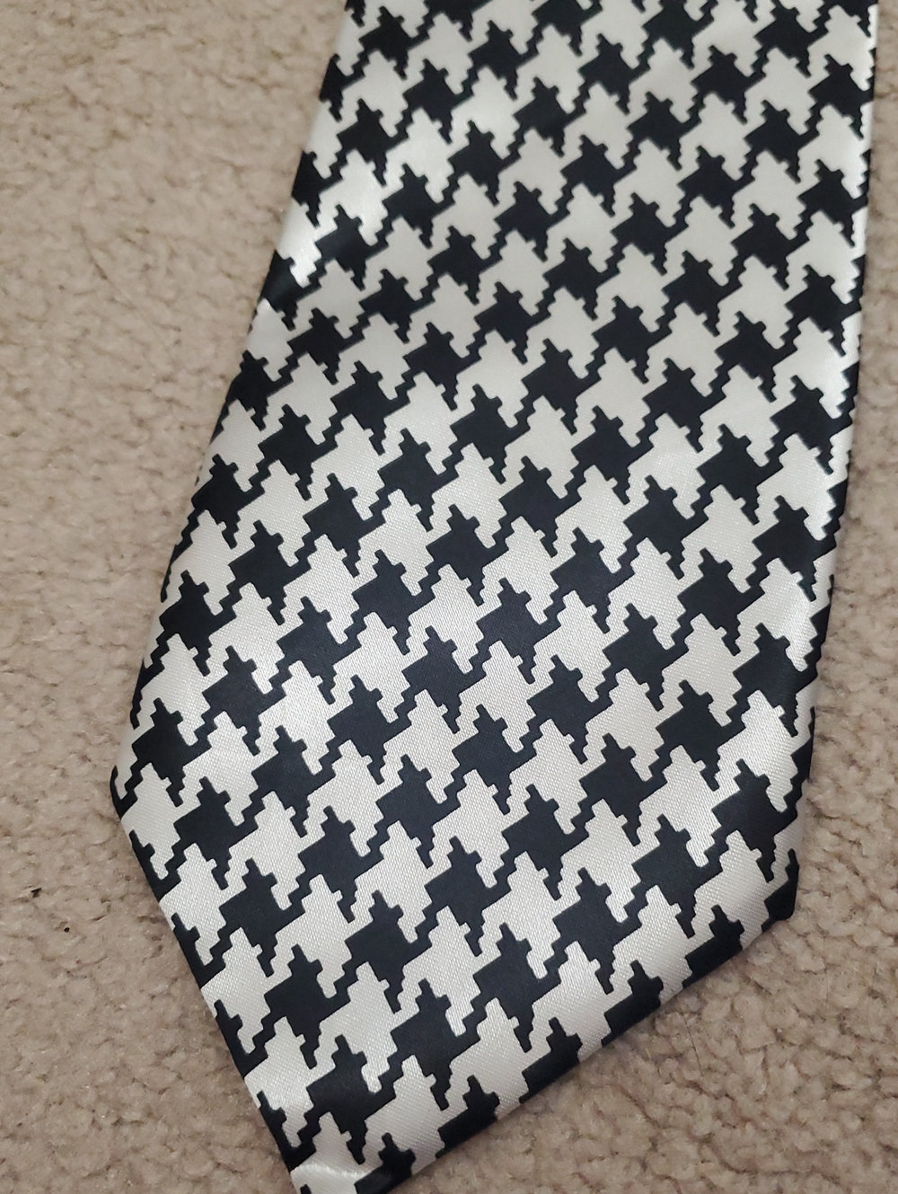 vannotensa tie - Picture 2 of 5